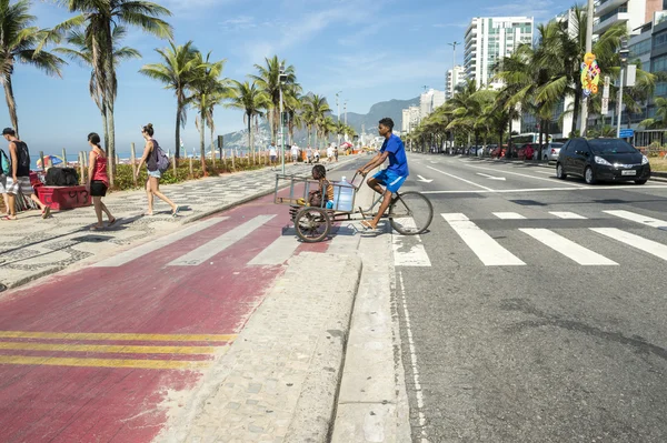 Ipanema Beach Vendor Bike Path Rio de Janeiro Brazil — Stock Photo, Image