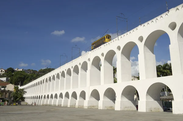 Bonde Tram Train at Arcos da Lapa Arches Rio de Janeiro Brasil Fotografia De Stock