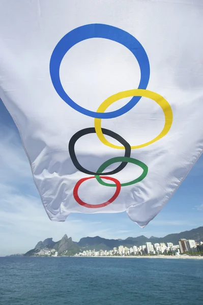 Olimpiyat bayrakları çırpınan Rio de Janeiro Brezilya