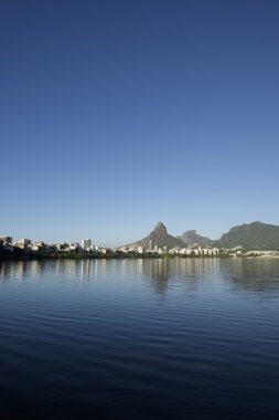 Lagoa Rio de Janeiro Brezilya doğal manzarası
