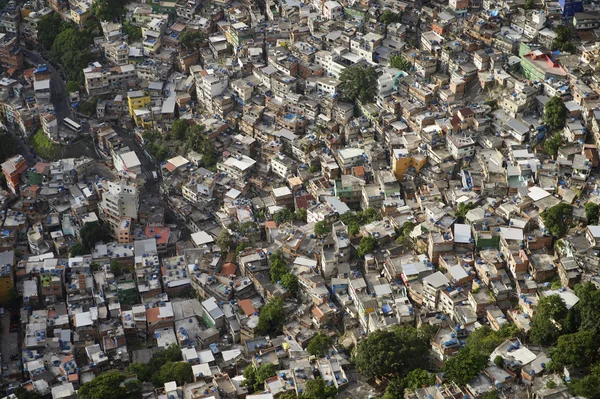 Favela Braziliaanse heuvel sloppenwijk Rio de Janeiro Brazilië — Stockfoto