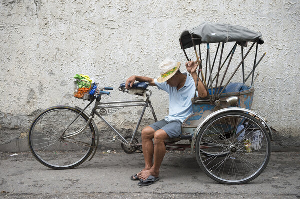 Thai Tuk Tuk Driver Napping Chiang Mai Thailand