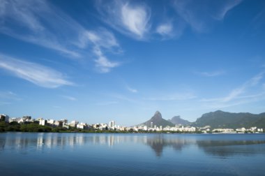Lagoa Rio de Janeiro Brezilya doğal manzarası