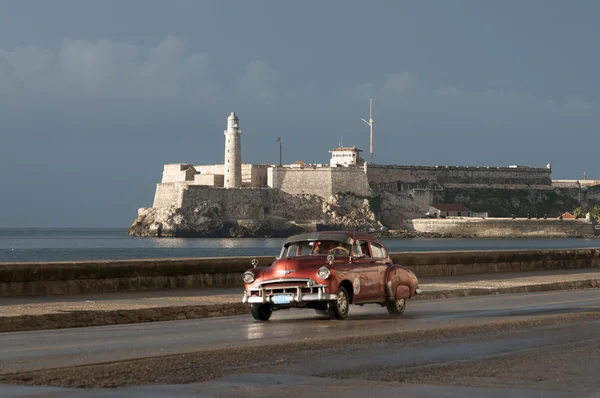 Kubański Taxi na Malecon Hawanie na Kubie — Zdjęcie stockowe