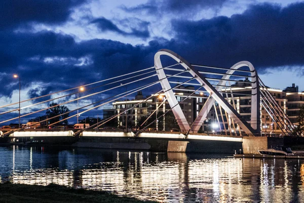 Vant Construção Pontes Cidade Noite Arquitetura Luzes Europa — Fotografia de Stock
