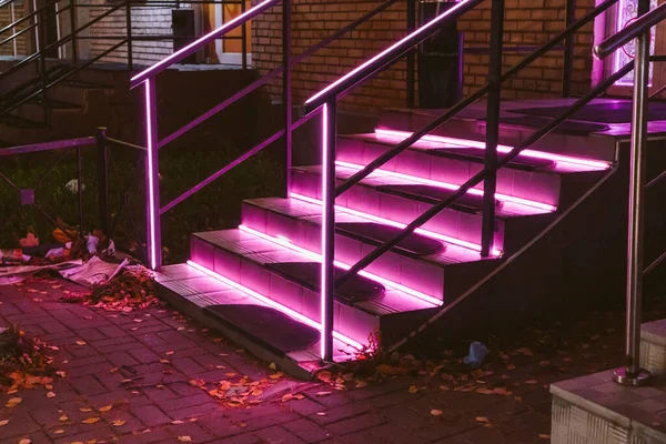 Pink Neon Light Staircase Geometry Line Glow Building City Style — Stock Photo, Image