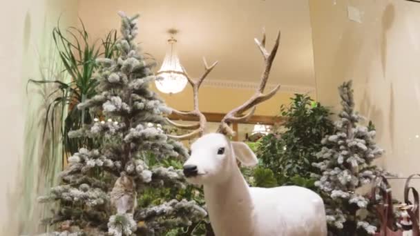 Kerstdecor Hert Feestelijke Decoraties Hoorn Speelgoed Slingers Nieuwjaar Cadeau — Stockvideo