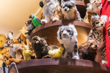 Çocukların yumuşak oyuncakları, hayvanların tavşan gelincik kaplan inek zürafası.