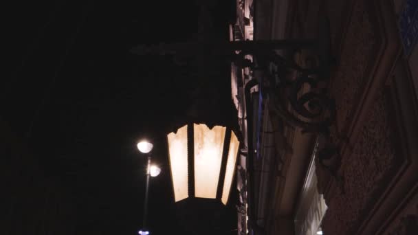 Vintage Street Lykta Retro Stad Natten Europa Byggnad Historia Lampa — Stockvideo