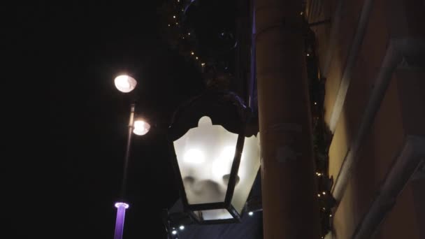 Vintage Street Lantern Retro City Night Europe Building History Lamp — Stock Video