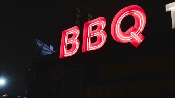 Barbecue Jel Élelmiszer Bíróság Neon Grill Ház Gyorsétterem Füst — Stock videók
