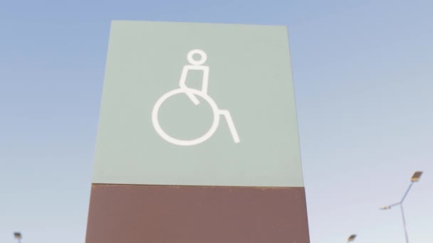 Parkeerplaats Pictogram Voor Gehandicapten Winkelcentrum Transportstoel — Stockvideo