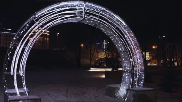 Año Nuevo Arco anillos de iluminación brillo mágico bienvenida invierno — Vídeos de Stock