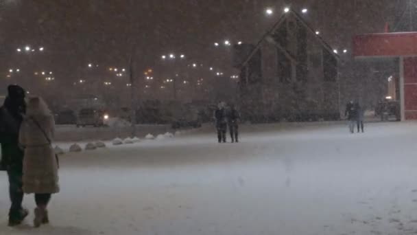 Burza Śnieżna Nocy Jest Naturalnym Zjawiskiem Opadów Dżemach Zimowych — Wideo stockowe