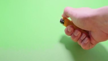 daha açık sarı izole nesne kromakey yangın duman düğmesi