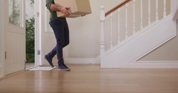 Caucasian Attractive Man Moving New House Walking Door Carrying Cardboard — Stock Video