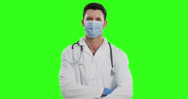 Médico Masculino Caucásico Con Máscara Facial Sobre Fondo Pantalla Verde — Vídeos de Stock