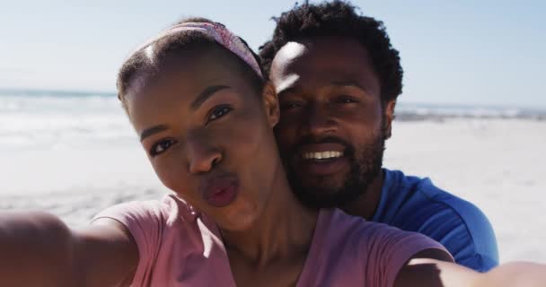 Portrait African American Couple Smiling Camera Beach Healthy Outdoor Leisure — Stock Video