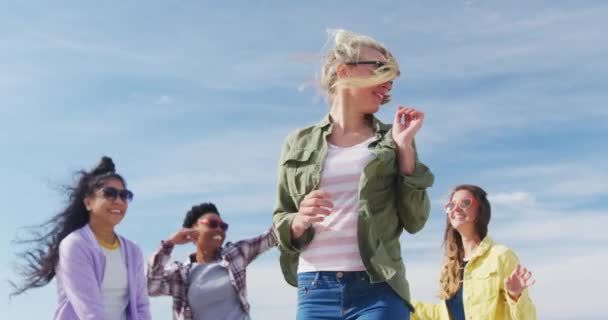 Happy Group Diverse Female Friends Having Fun Dancing Smiling Beach — Stock Video