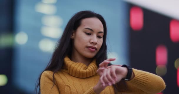 Asian Woman Using Smartwatch Smiling Digital Nomad Out City — Stock Video