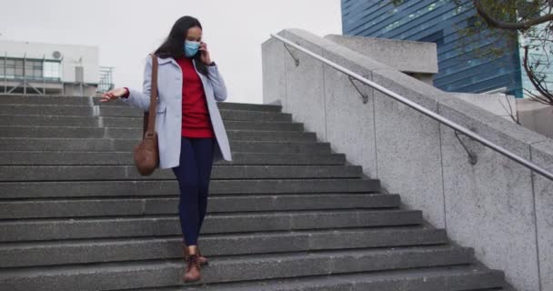 Asian Woman Wearing Face Mask Walking Stairs Talking Smartphone Digital — Stock Video