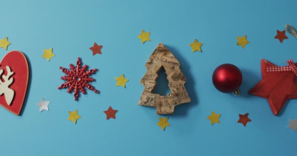 Відео Саморобних Різдвяних Прикрас Зірками Синьому Фоні Різдво Традиції Концепція — стокове відео