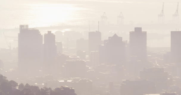 Algemeen Zicht Stadsgezicht Met Meerdere Moderne Kantoorgebouwen Haven Smog Architectuur — Stockvideo