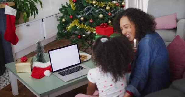 Happy African American Mother Daughter Using Laptop Copy Space Screen — Stock Video