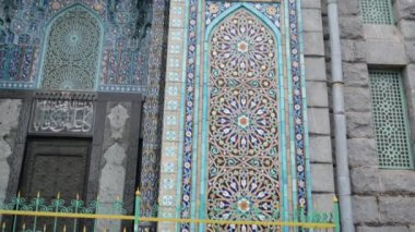 Büyük bir caminin dışı. St. Petersburg Camii.