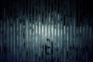 Paslı metal kapı, ihmal ve ruibna ayrıntıları.