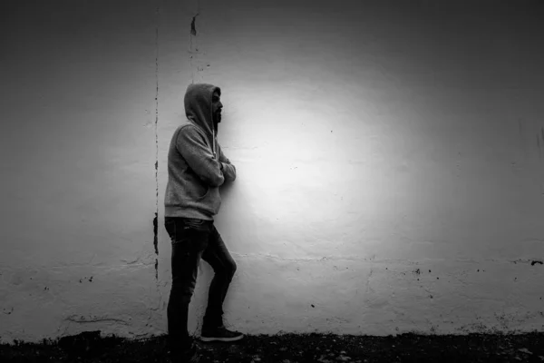 Young Street Gang Mask Park Social Problem — Stock Photo, Image