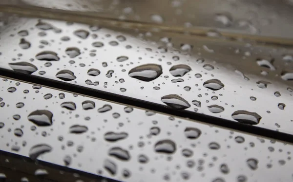 테이블 일시적 빗방울 — 스톡 사진