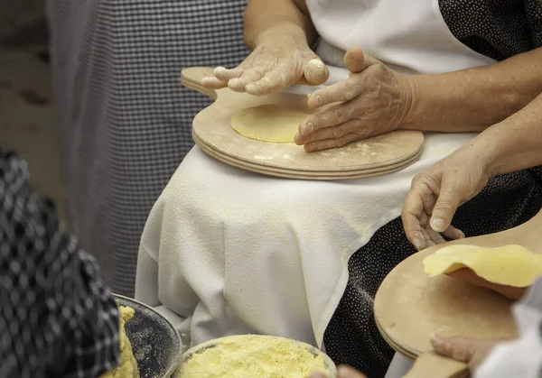Women Making Talos Hand Corn Cakes Artisan Food — Stock Photo, Image