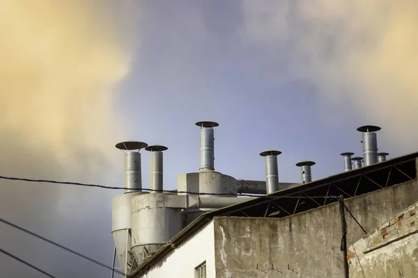 Salida Humo Chimenea Industrial Construcción Arquitectura Contaminación — Foto de Stock