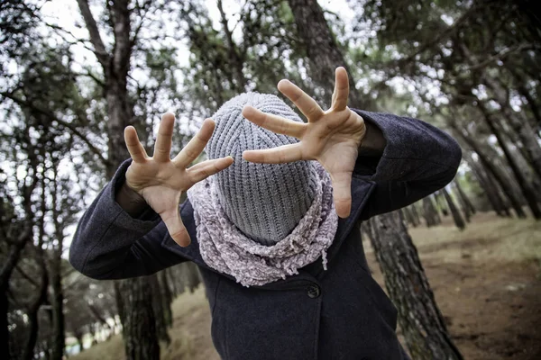 Woman Scared Covered Face Forest Anonymous Fear — Stock Photo, Image