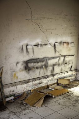 Evsizlerin uyuyacağı yer, yalnızlık ve terk edilme.