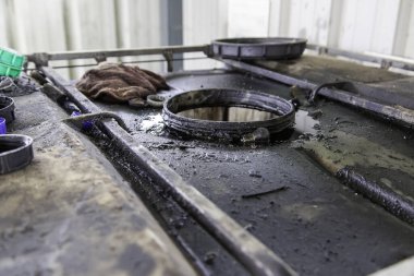 Geri dönüştürülmüş endüstriyel yağ konteynırı, şirkette üretim