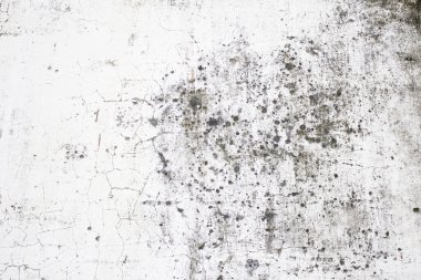 Kirli ve hasarlı duvar