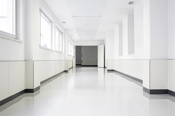 Krankenhaus Weiße Halle — Stockfoto