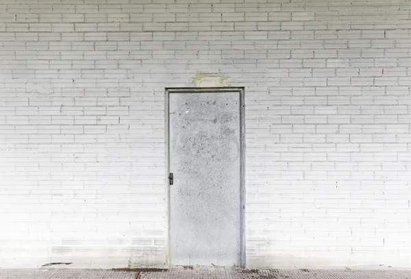 Porta de metal sujo — Fotografia de Stock