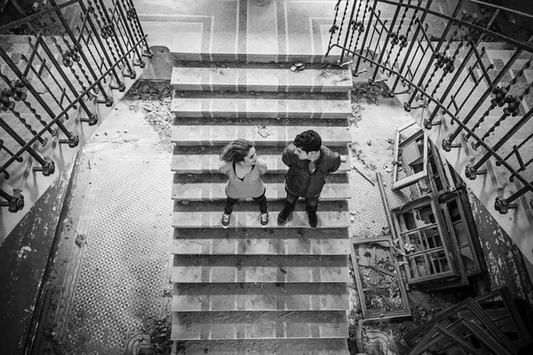 Youth in abandoned house — Stock Photo, Image