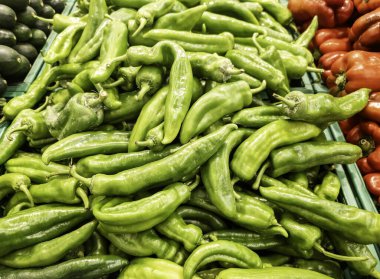 Marketteki taze sebzeler, diyet.