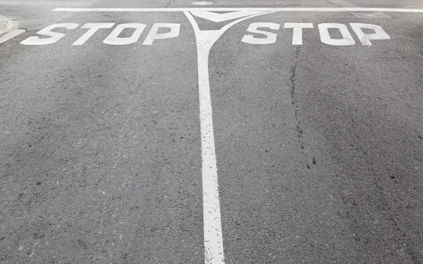 Segnale di stop stradale — Foto Stock