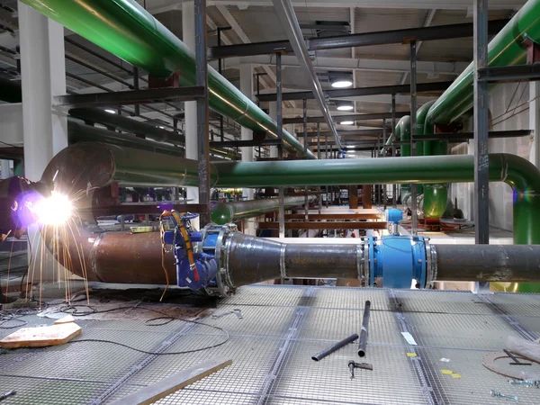 RÚSSIA, NADYM - JUNHO 8, 2011: Equipamento de corporação GAZPROM . — Fotografia de Stock