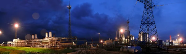 Rusland, nadym - 4 september 2007: bedrijf gazprom in novy — Stockfoto