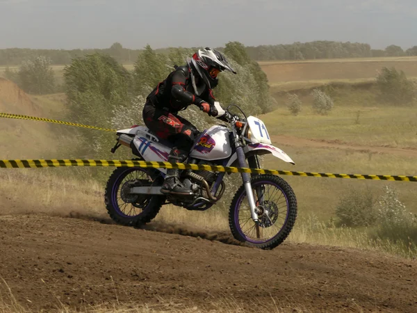 Buzuluk, Russia - July 21, 2012: cross Country. Unknown male ath — Stock Photo, Image