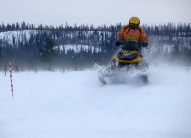 Nadim, Rusya - Nisan 19, 2009.: Snoukross. Vadim Vasuhin ben atlamak