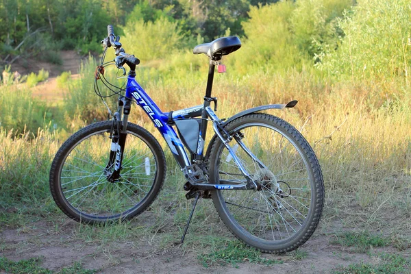 俄罗斯布祖鲁克-2014年7月15日: 自然自行车比赛. — 图库照片