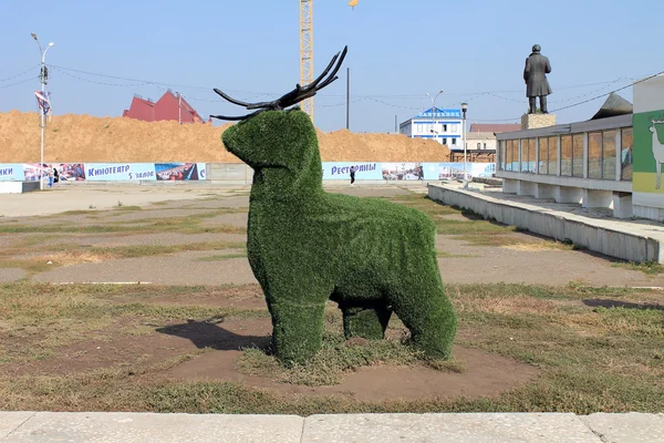 Buzuluk，俄罗斯-2014 年 9 月 13 日: 驼鹿出来的人物 — 图库照片