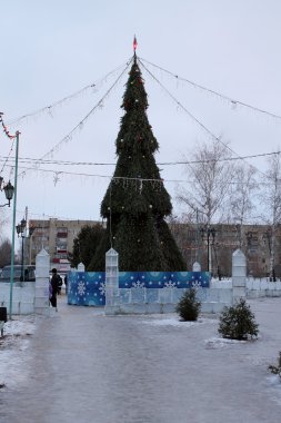 Buzuluk, Rusya - 23 Aralık 2014. T zarif Noel ağacı